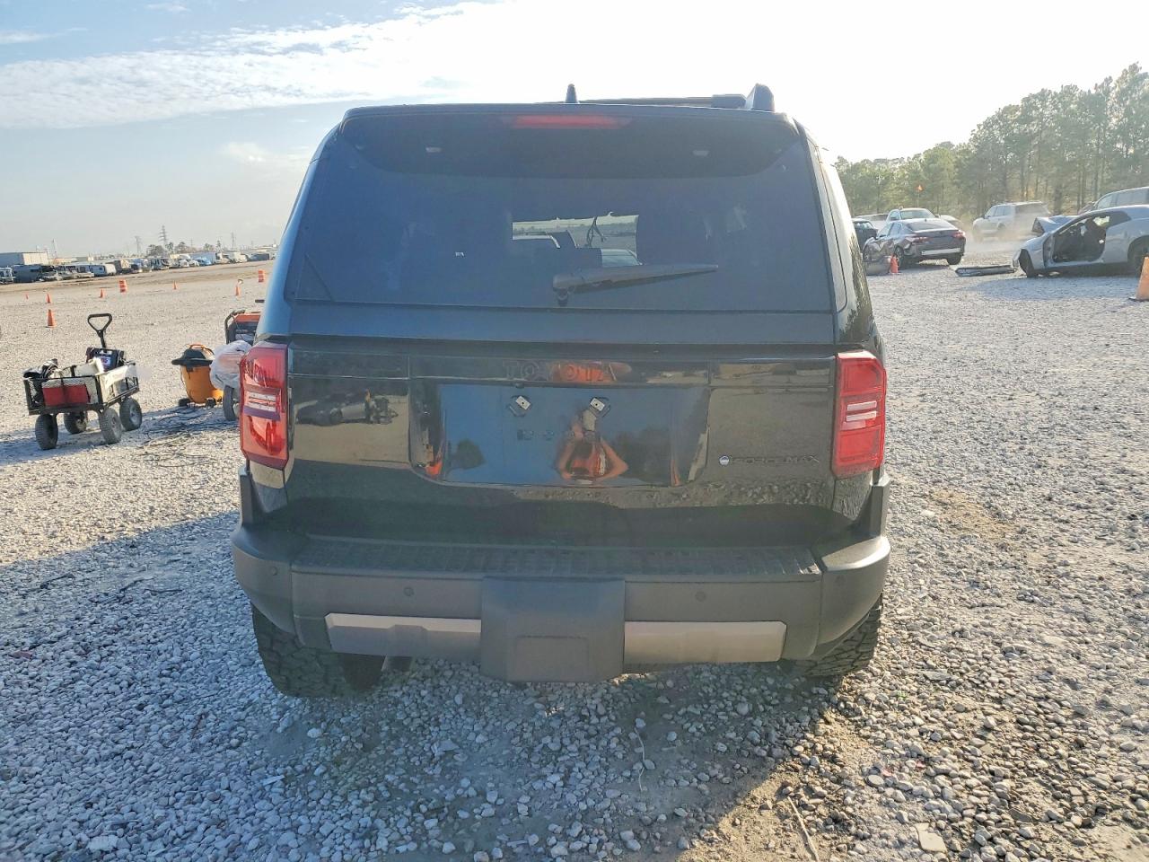 2025 TOYOTA LAND CRUISER BASE photo 6
