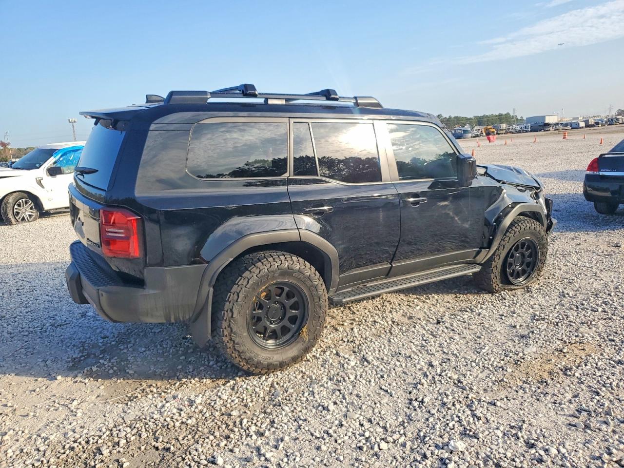 2025 TOYOTA LAND CRUISER BASE photo 3