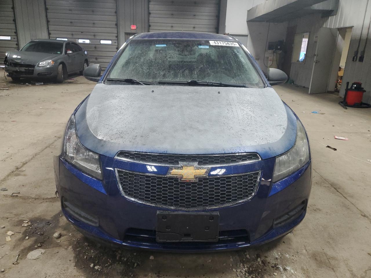 2013 CHEVROLET CRUZE LS photo 5