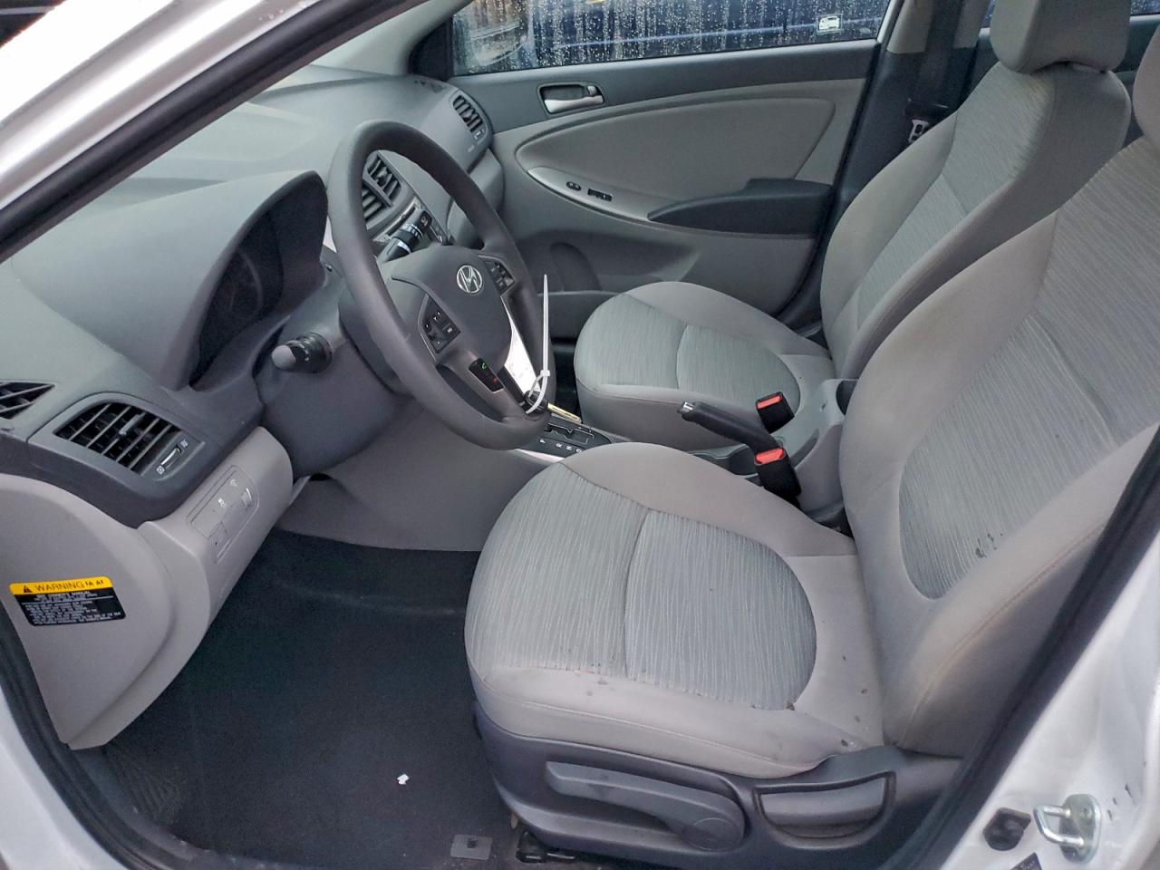 2017 HYUNDAI ACCENT SE photo 7