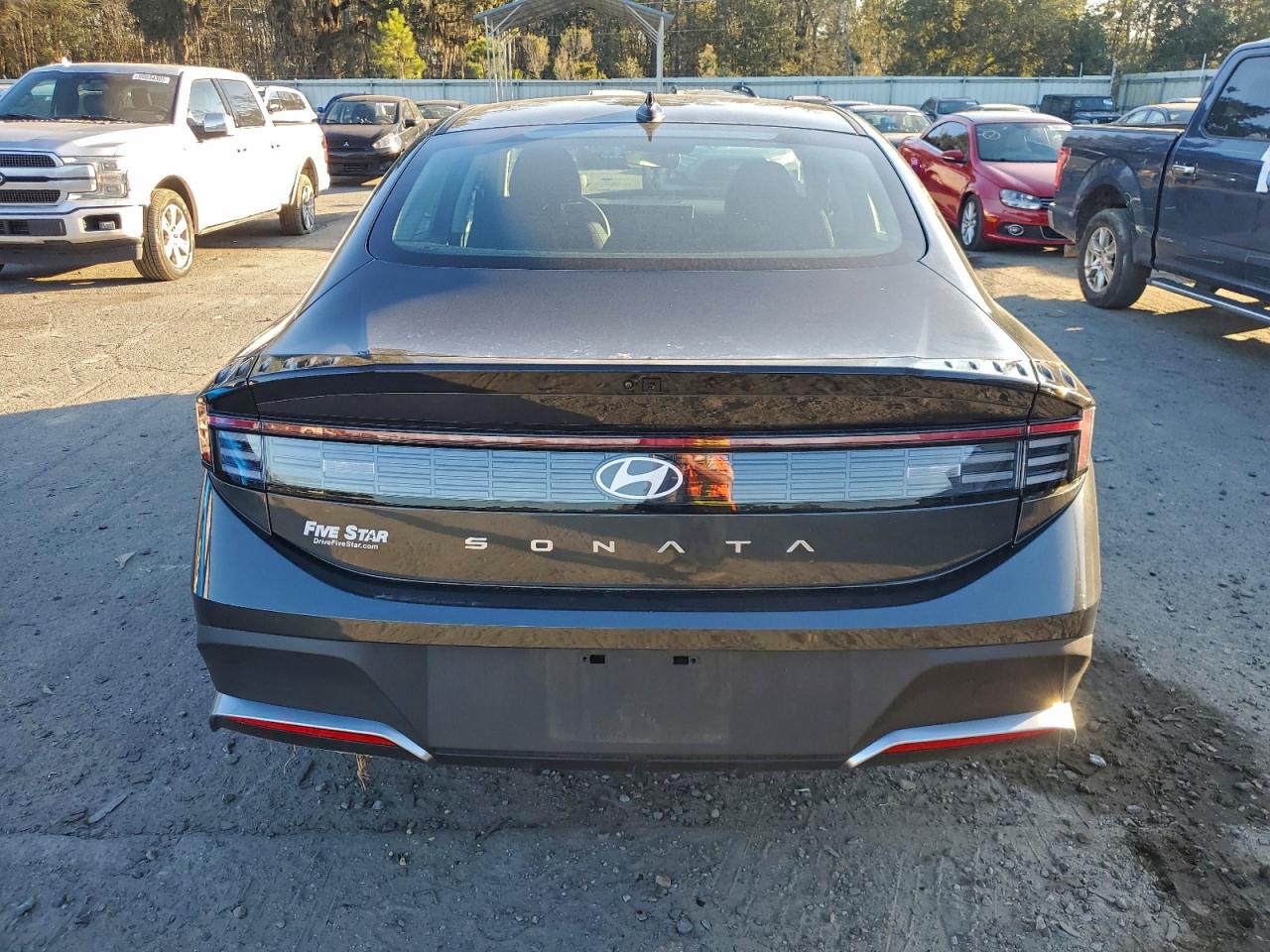 2025 HYUNDAI SONATA SE photo 6
