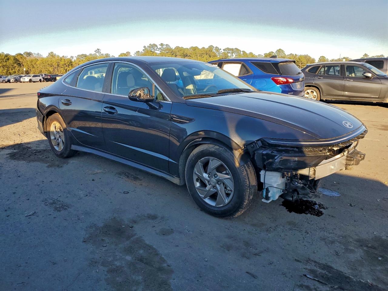 2025 HYUNDAI SONATA SE photo 4