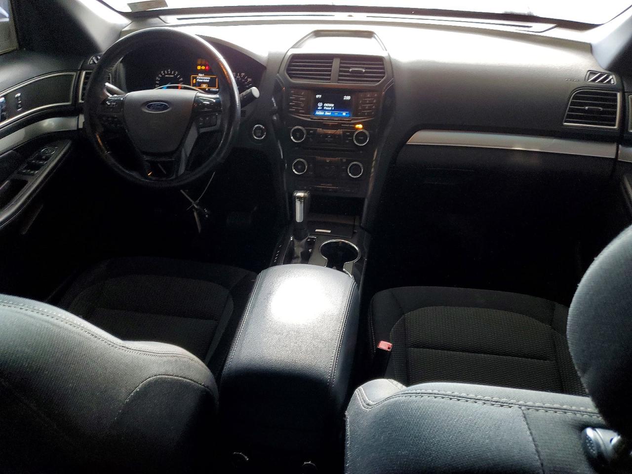 2016 FORD EXPLORER XLT photo 8