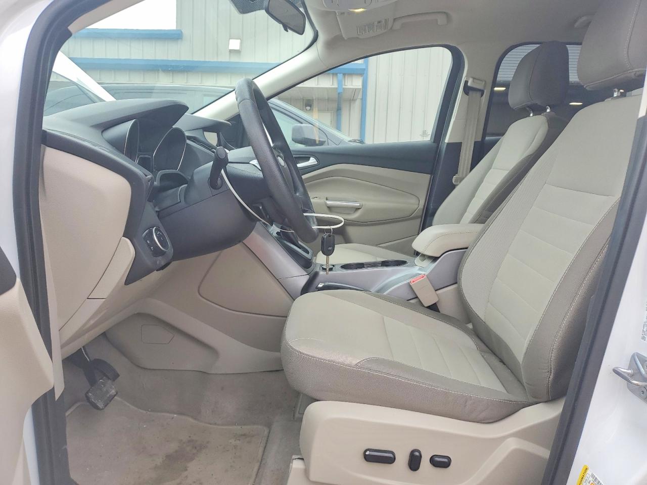 2016 FORD ESCAPE SE photo 7