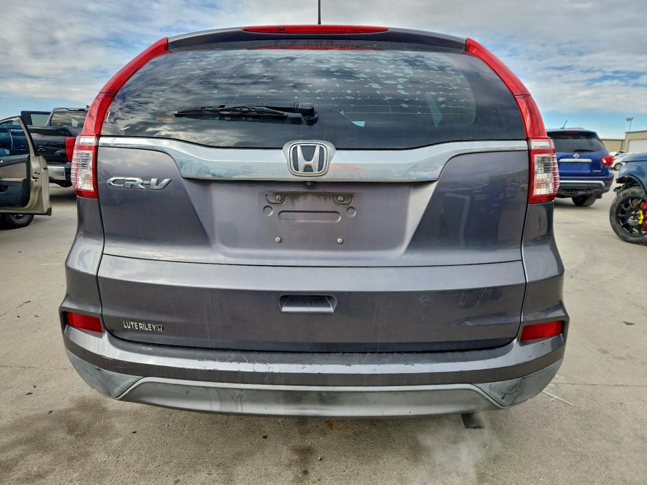 2016 HONDA CR-V LX photo 6