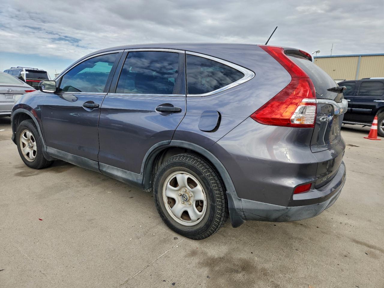 2016 HONDA CR-V LX photo 2