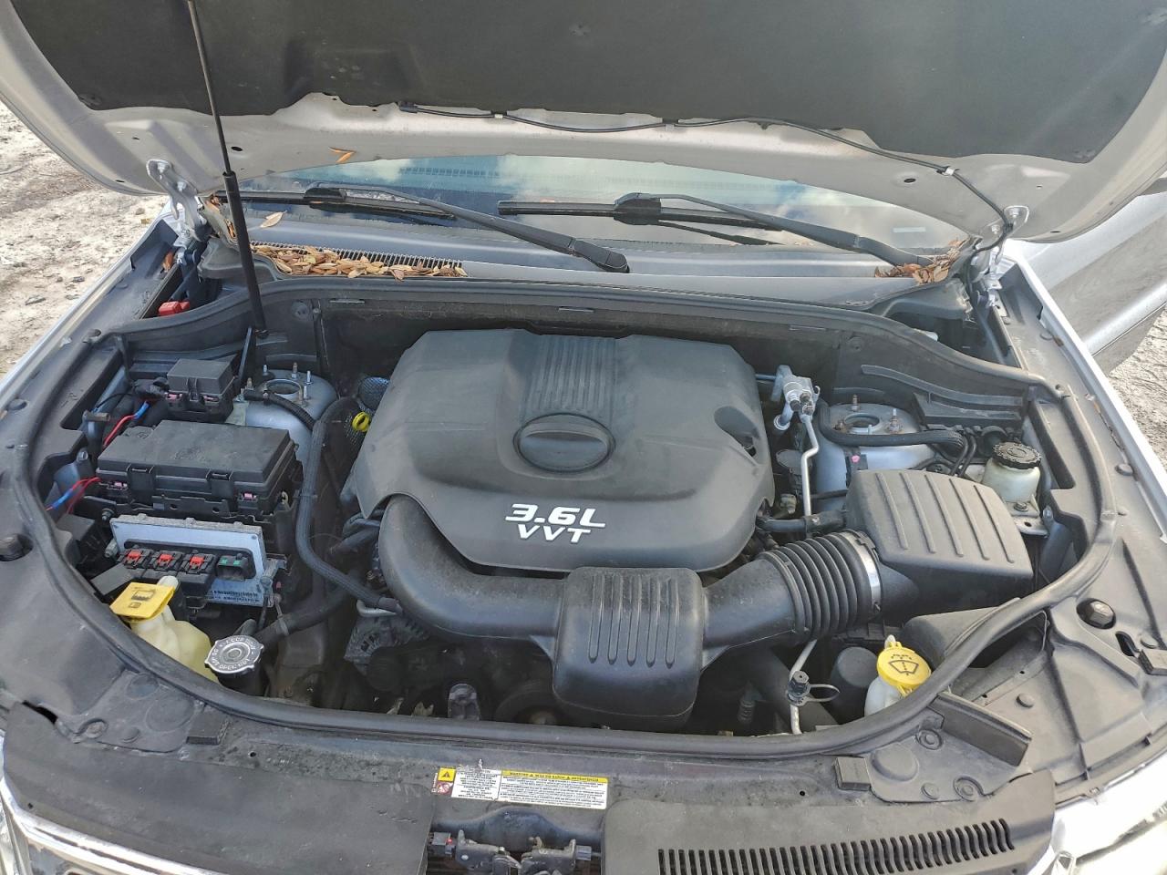 2012 JEEP GRAND CHEROKEE LAREDO photo 12