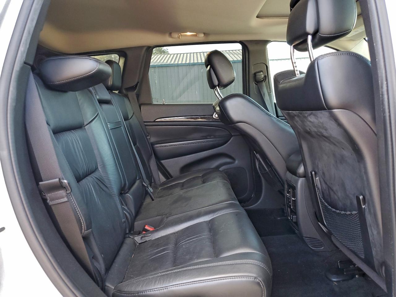 2012 JEEP GRAND CHEROKEE LAREDO photo 11