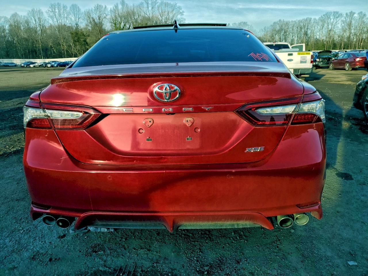 2019 TOYOTA CAMRY XSE photo 6