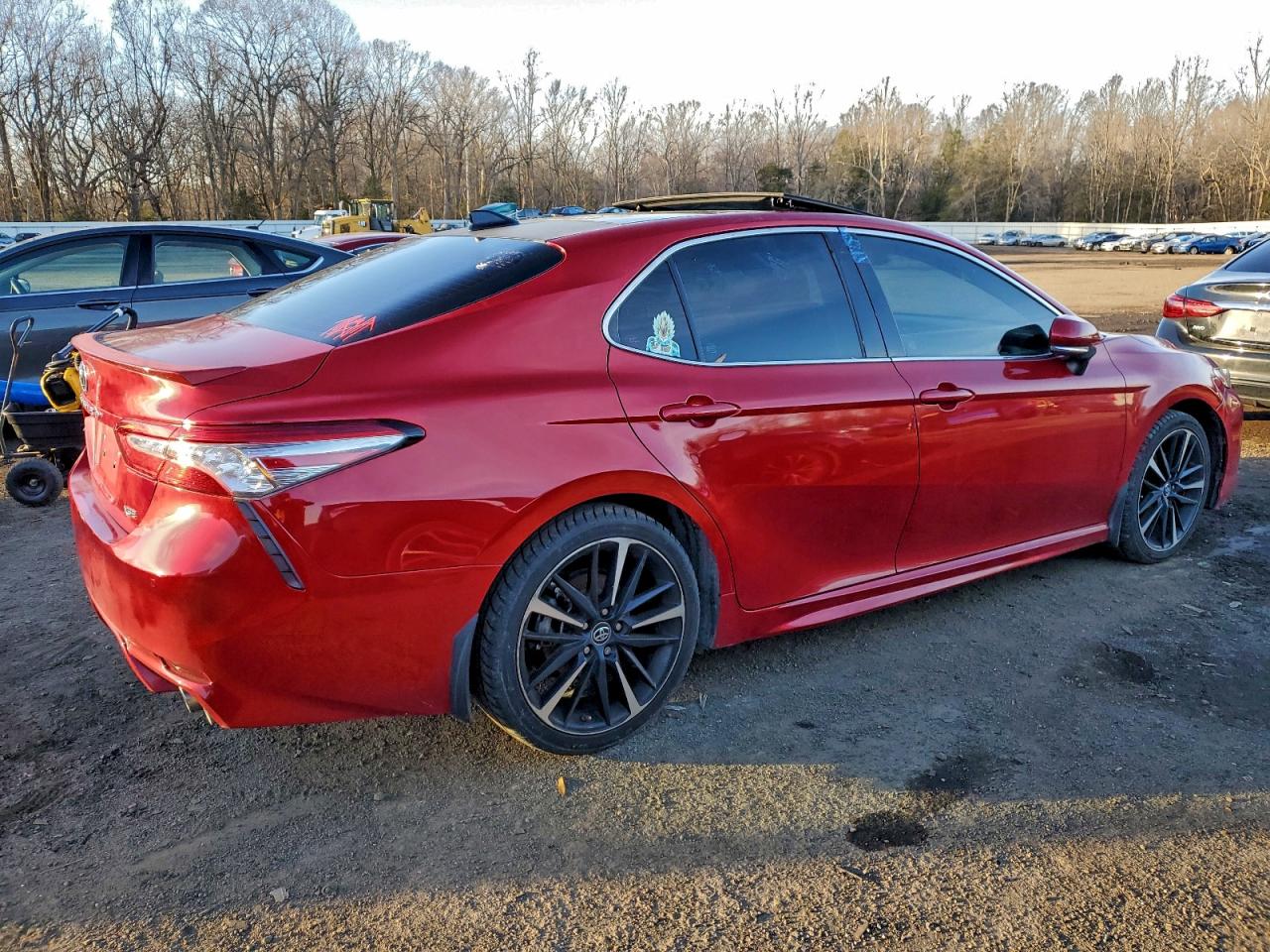 2019 TOYOTA CAMRY XSE photo 3