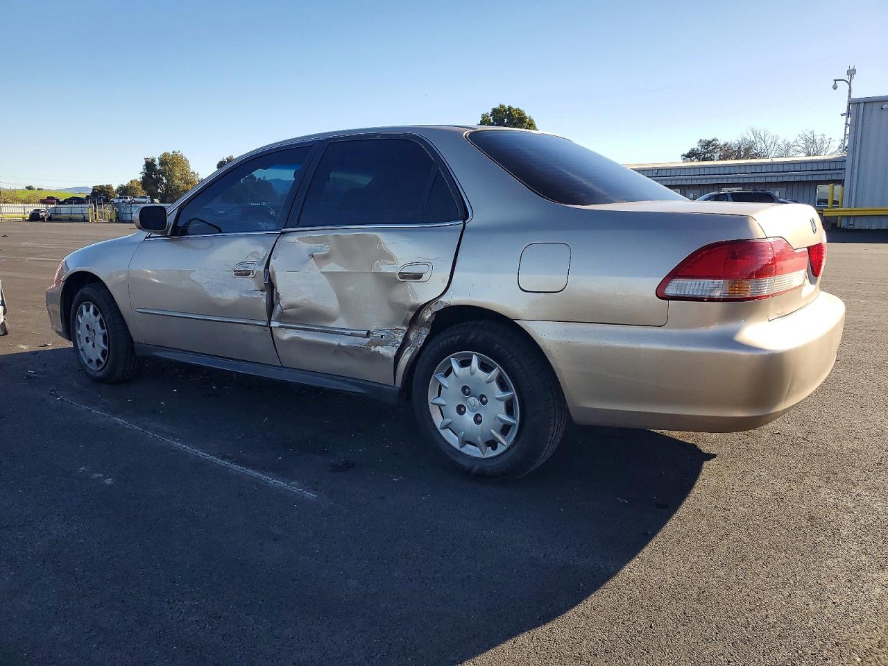2002 HONDA ACCORD LX photo 2