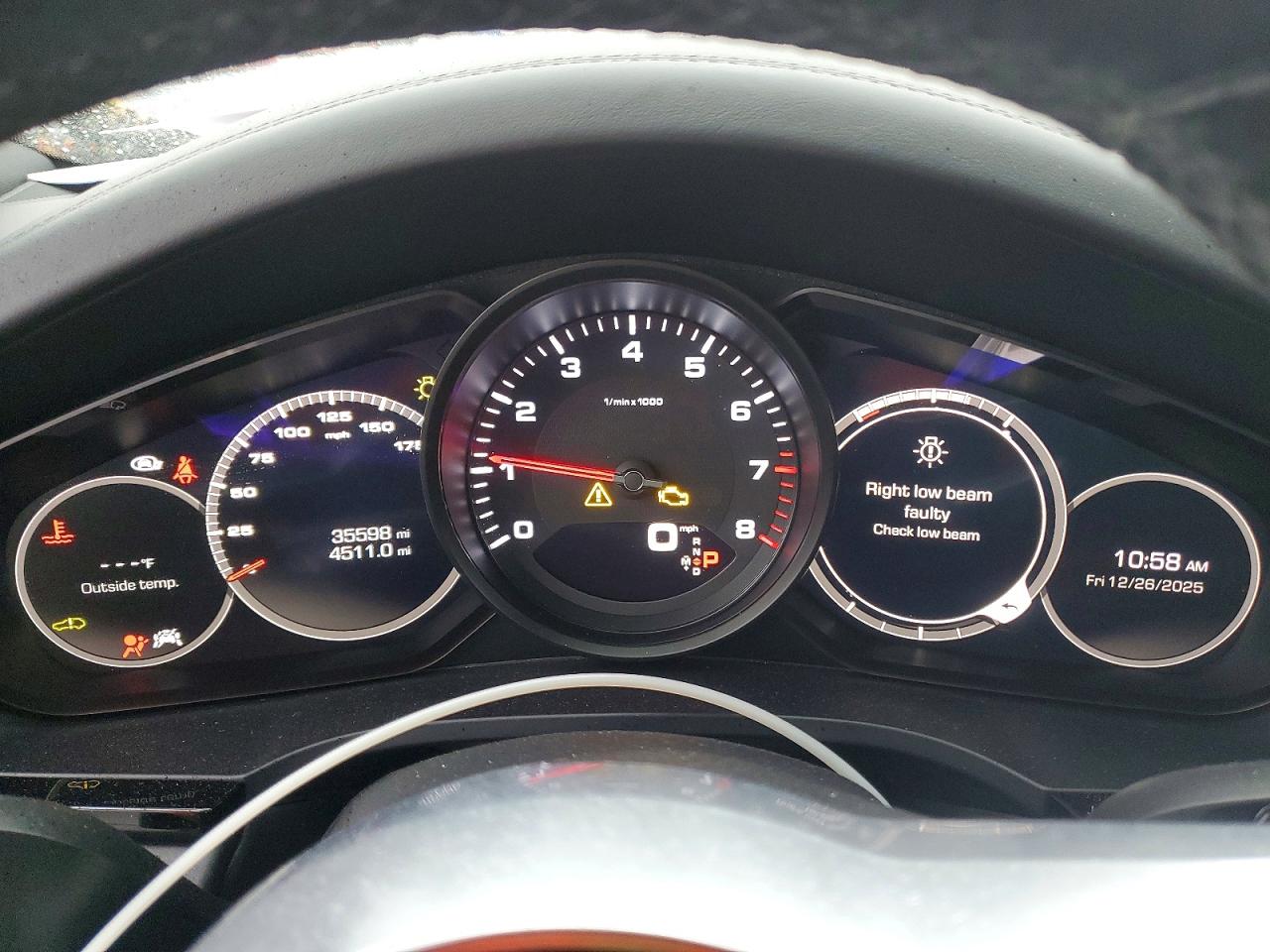 2020 PORSCHE CAYENNE photo 9