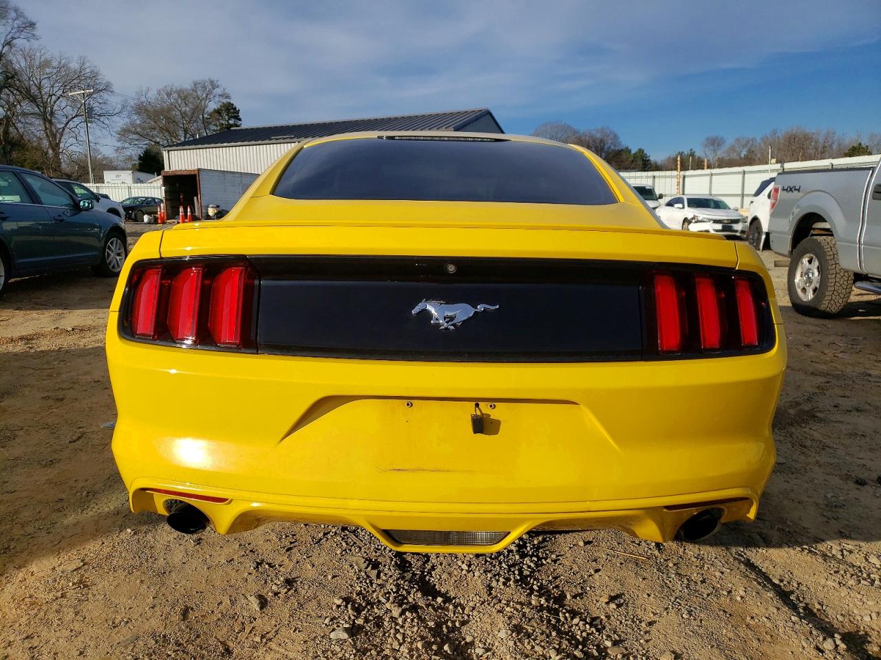 2016 FORD MUSTANG photo 6