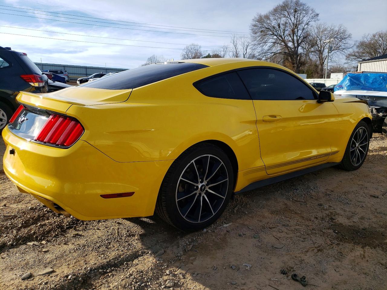 2016 FORD MUSTANG photo 3
