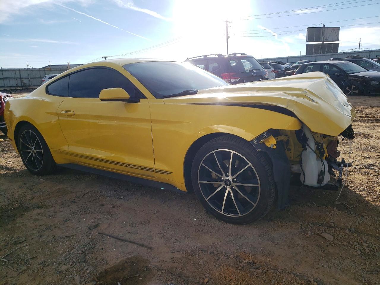 2016 FORD MUSTANG photo 4