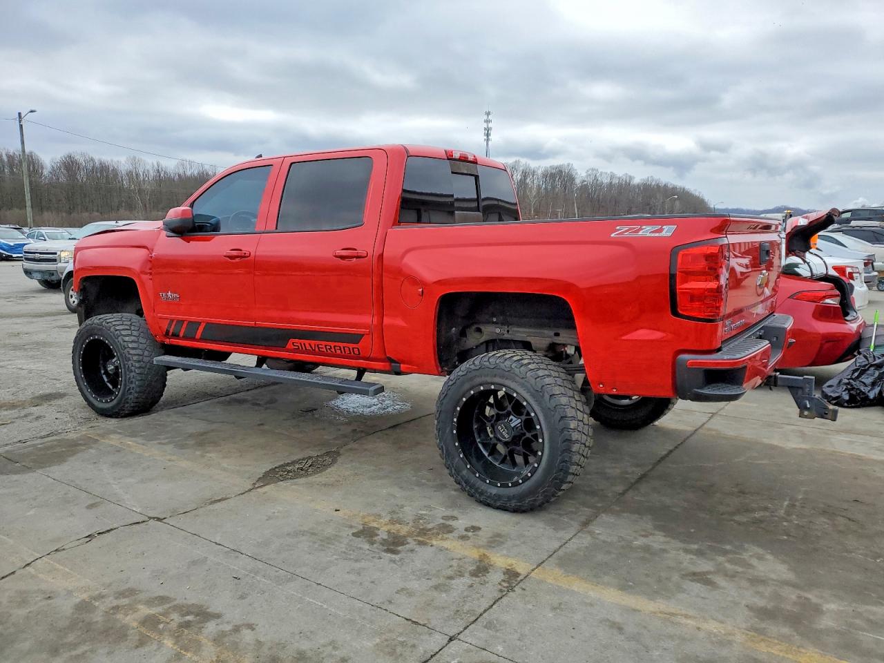 2017 CHEVROLET SILVERADO K1500 LT photo 4