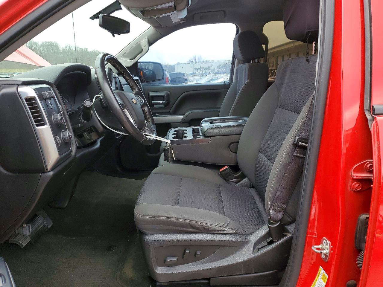 2017 CHEVROLET SILVERADO K1500 LT photo 19
