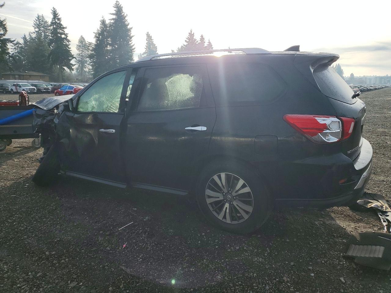 2020 NISSAN PATHFINDER SV photo 2