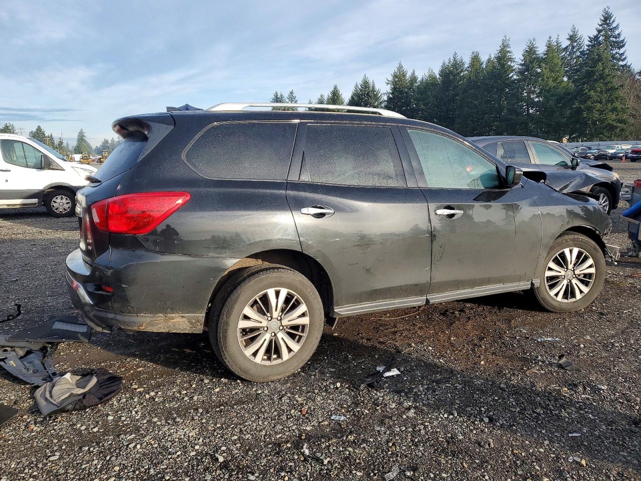 2020 NISSAN PATHFINDER SV photo 3