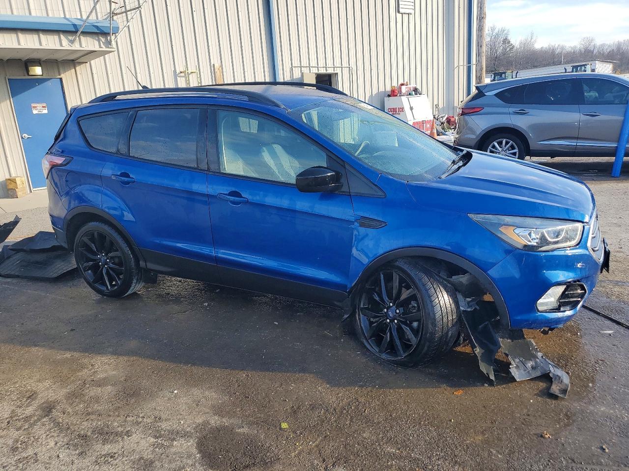 2018 FORD ESCAPE SE photo 4