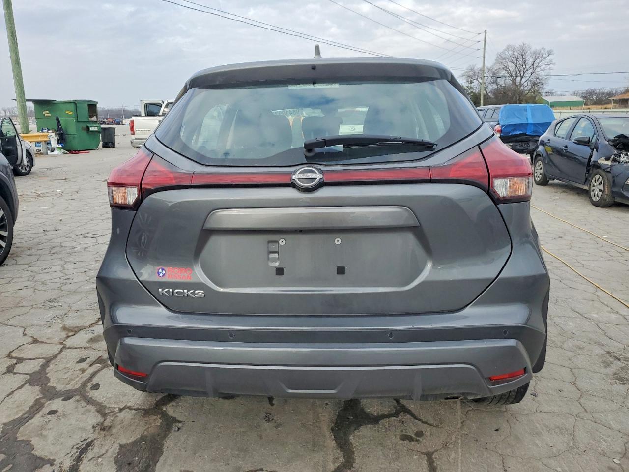 2023 NISSAN KICKS S photo 6