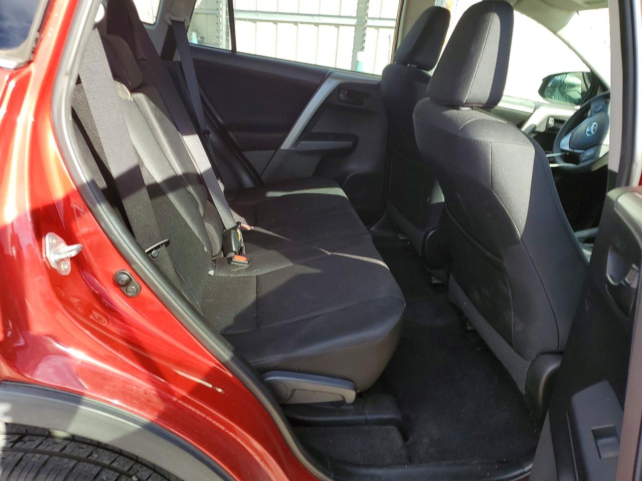 2016 TOYOTA RAV4 LE photo 11