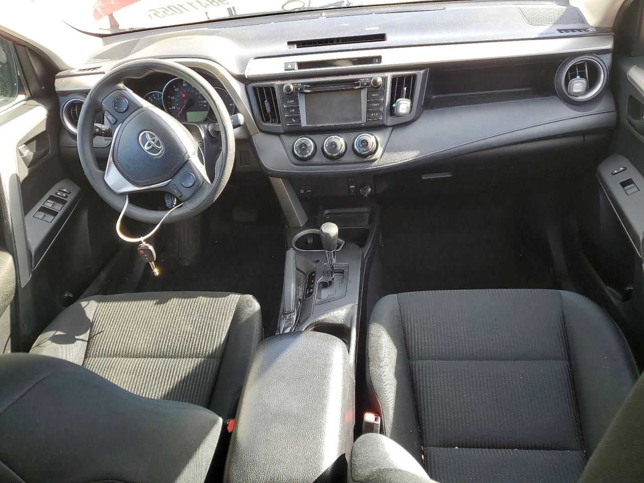2016 TOYOTA RAV4 LE photo 8