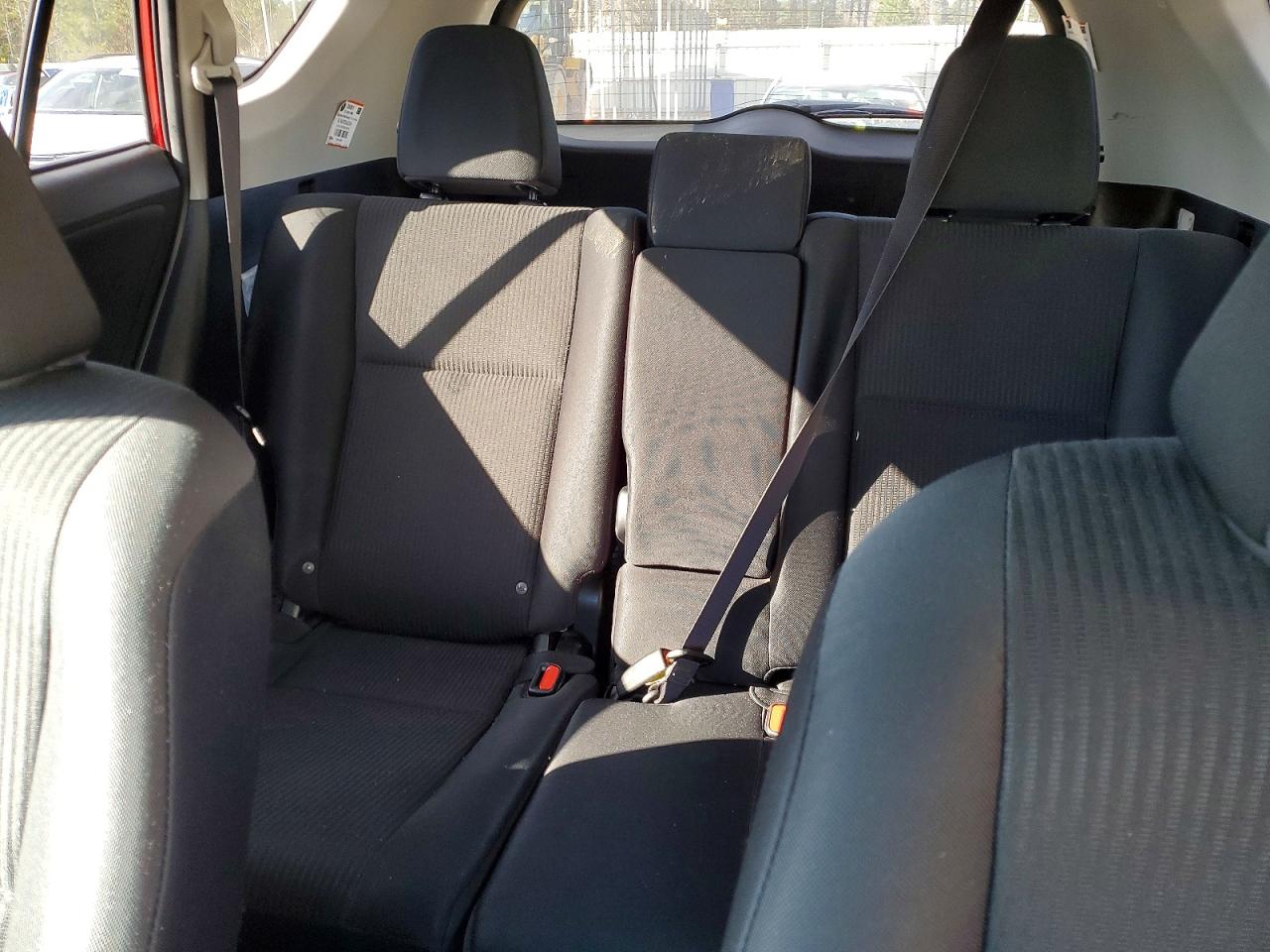 2016 TOYOTA RAV4 LE photo 10