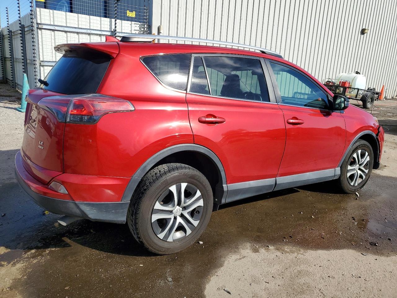 2016 TOYOTA RAV4 LE photo 3