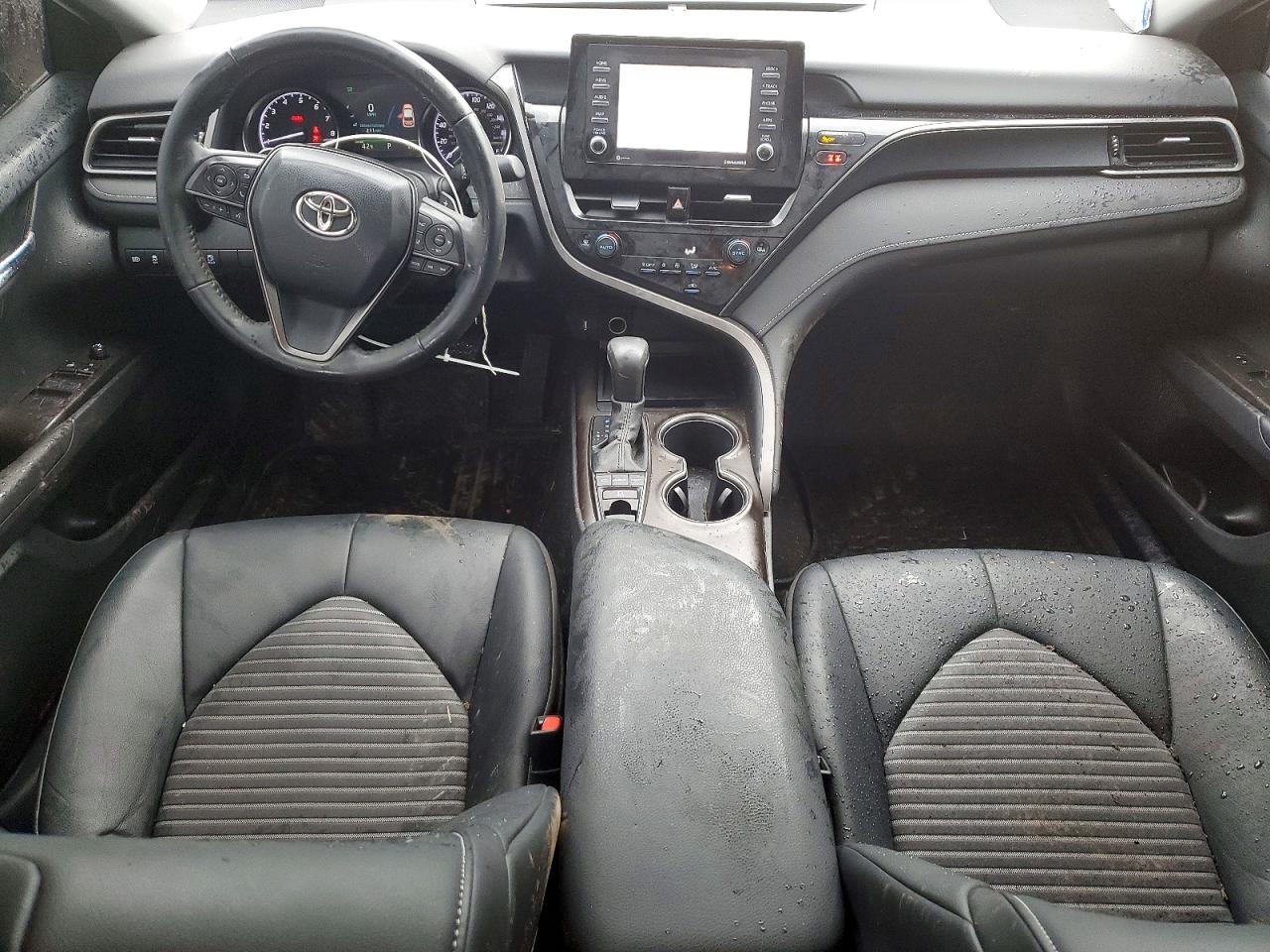 2022 TOYOTA CAMRY SE photo 8