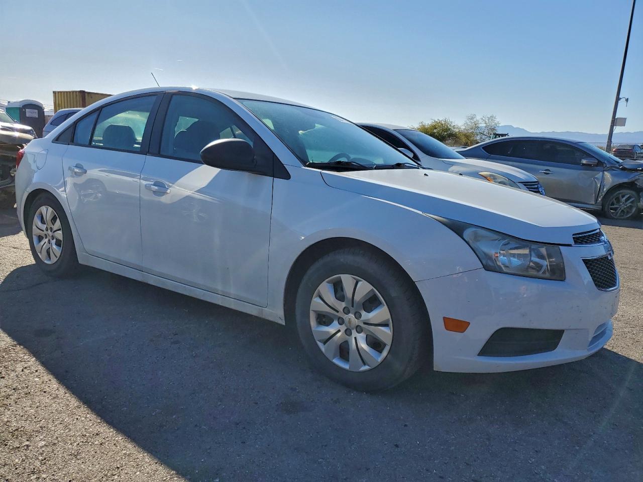 2013 CHEVROLET CRUZE LS photo 4