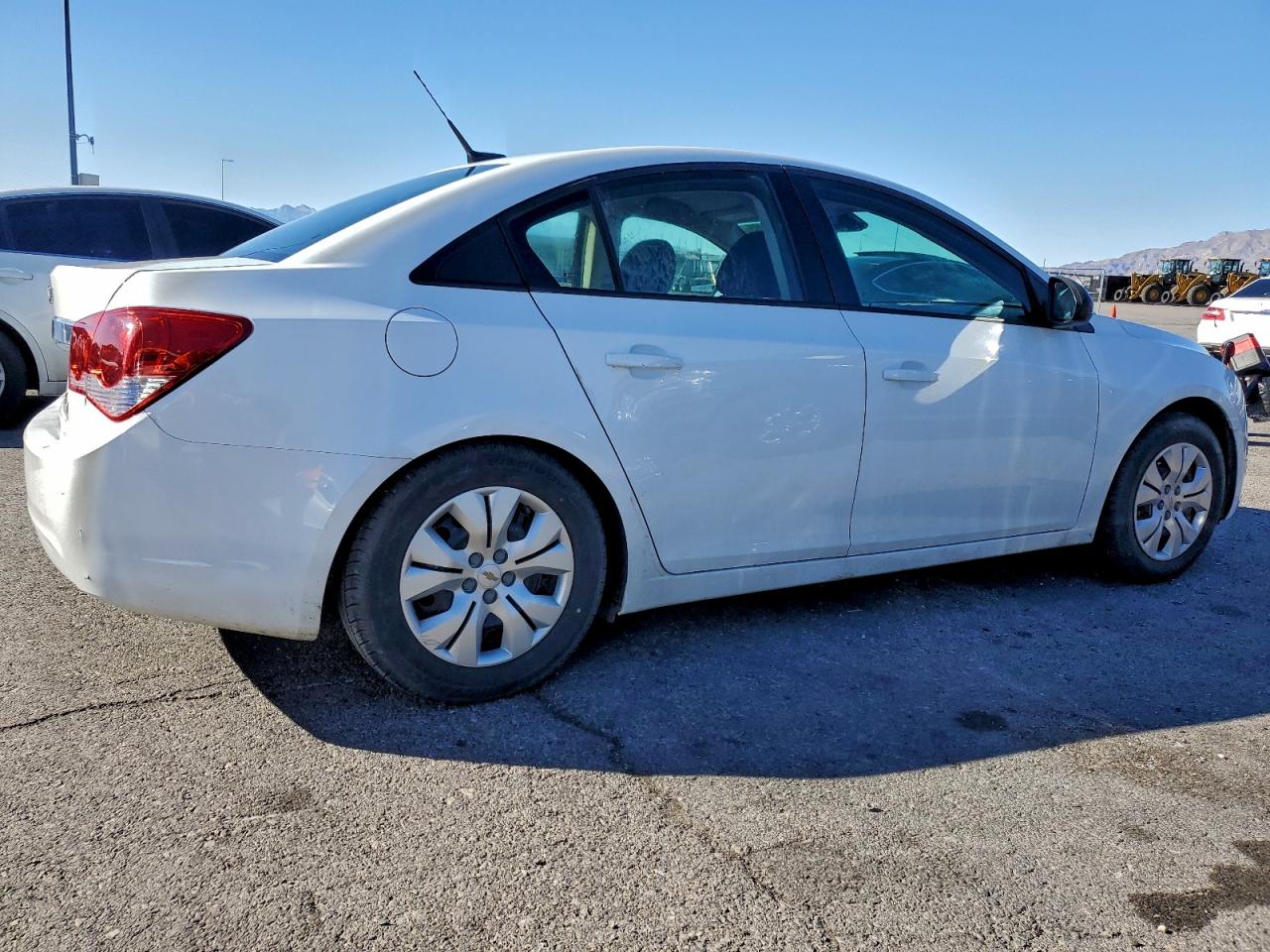 2013 CHEVROLET CRUZE LS photo 3