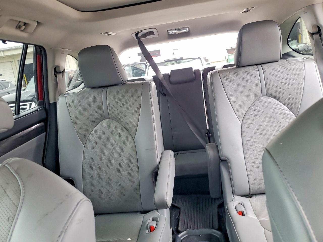 2023 TOYOTA HIGHLANDER L photo 10