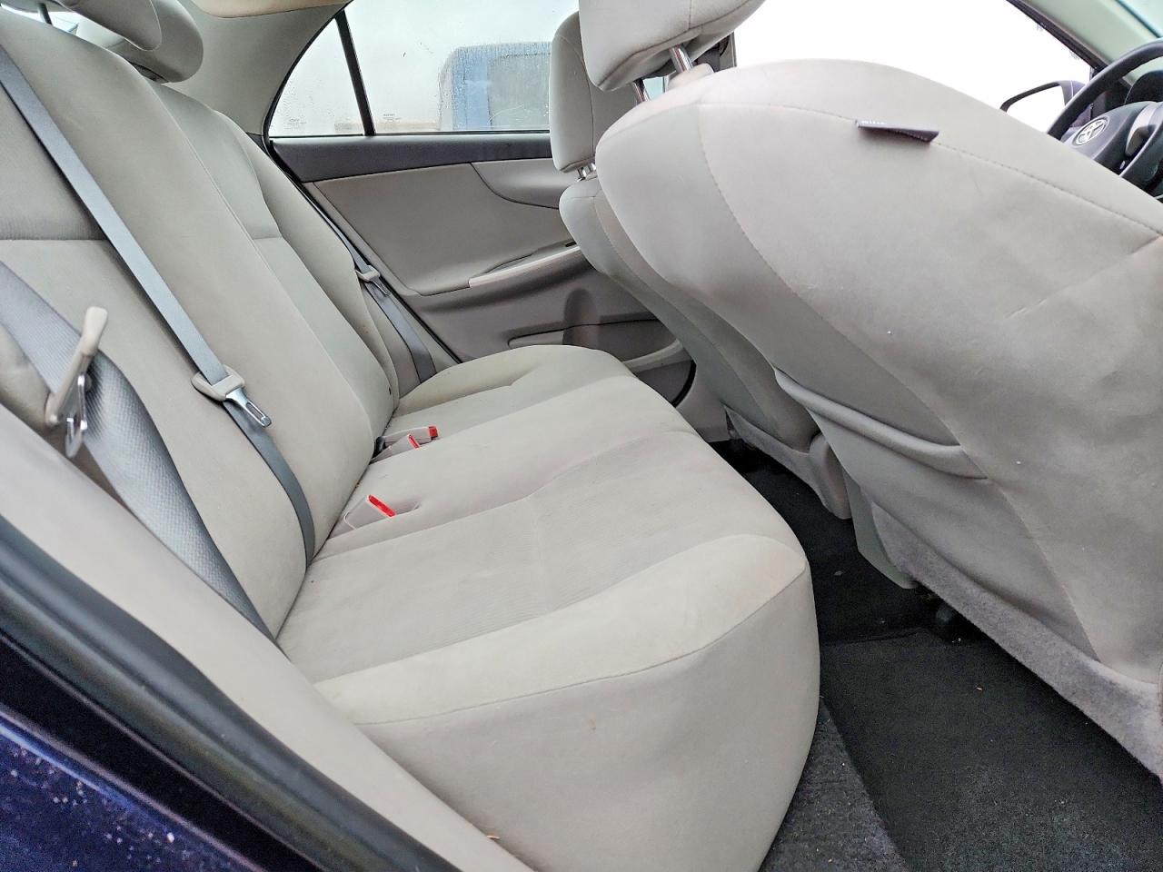 2013 TOYOTA COROLLA BASE photo 10