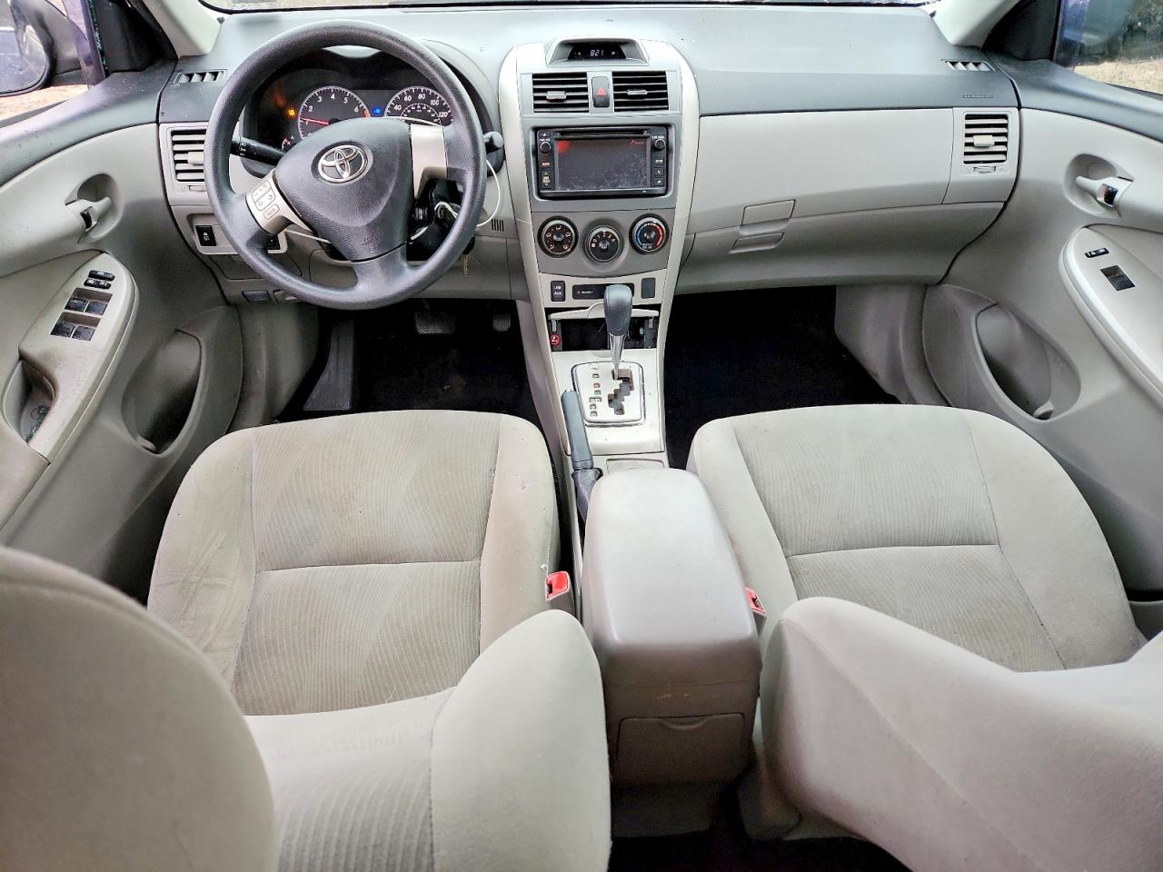 2013 TOYOTA COROLLA BASE photo 8