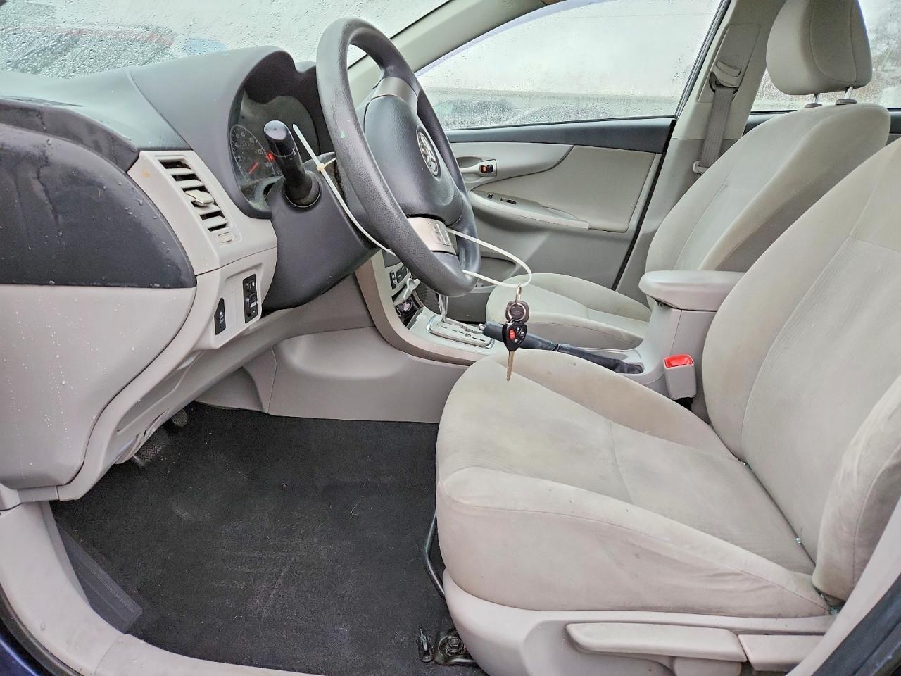 2013 TOYOTA COROLLA BASE photo 7