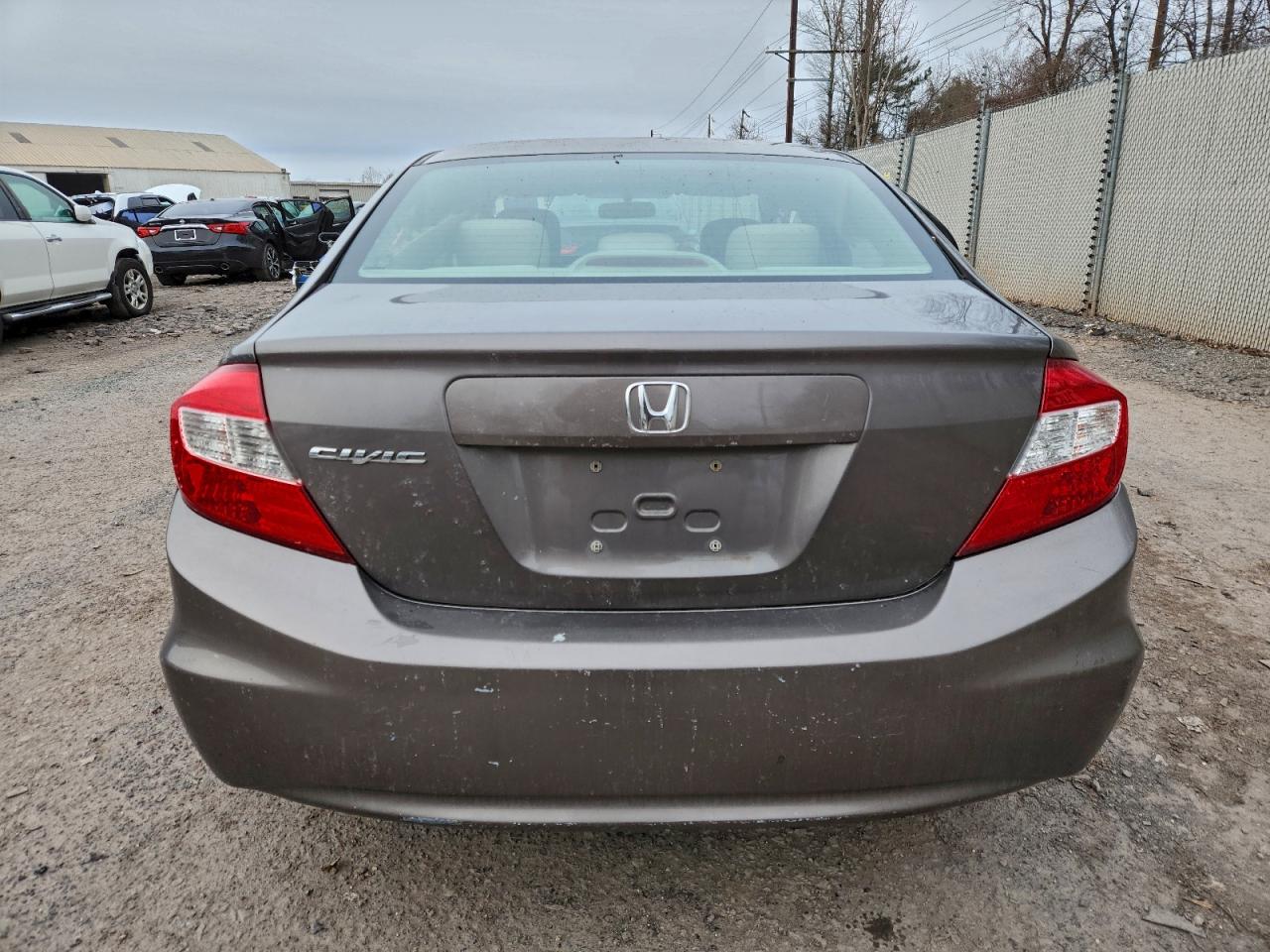 2012 HONDA CIVIC LX photo 6