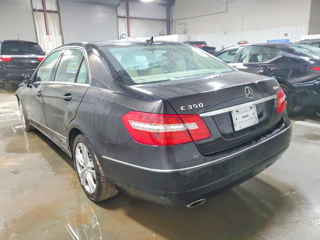 2010 MERCEDES-BENZ E 350 4MATIC photo 3