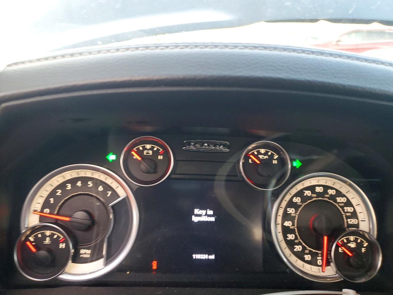 2017 RAM 1500 LARAMIE photo 9