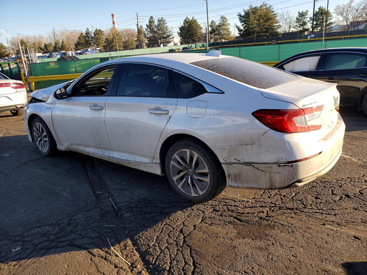 2020 HONDA ACCORD TOURING HYBRID photo 2