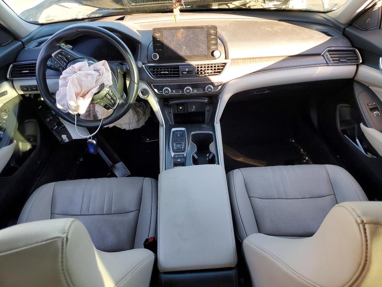 2020 HONDA ACCORD TOURING HYBRID photo 8