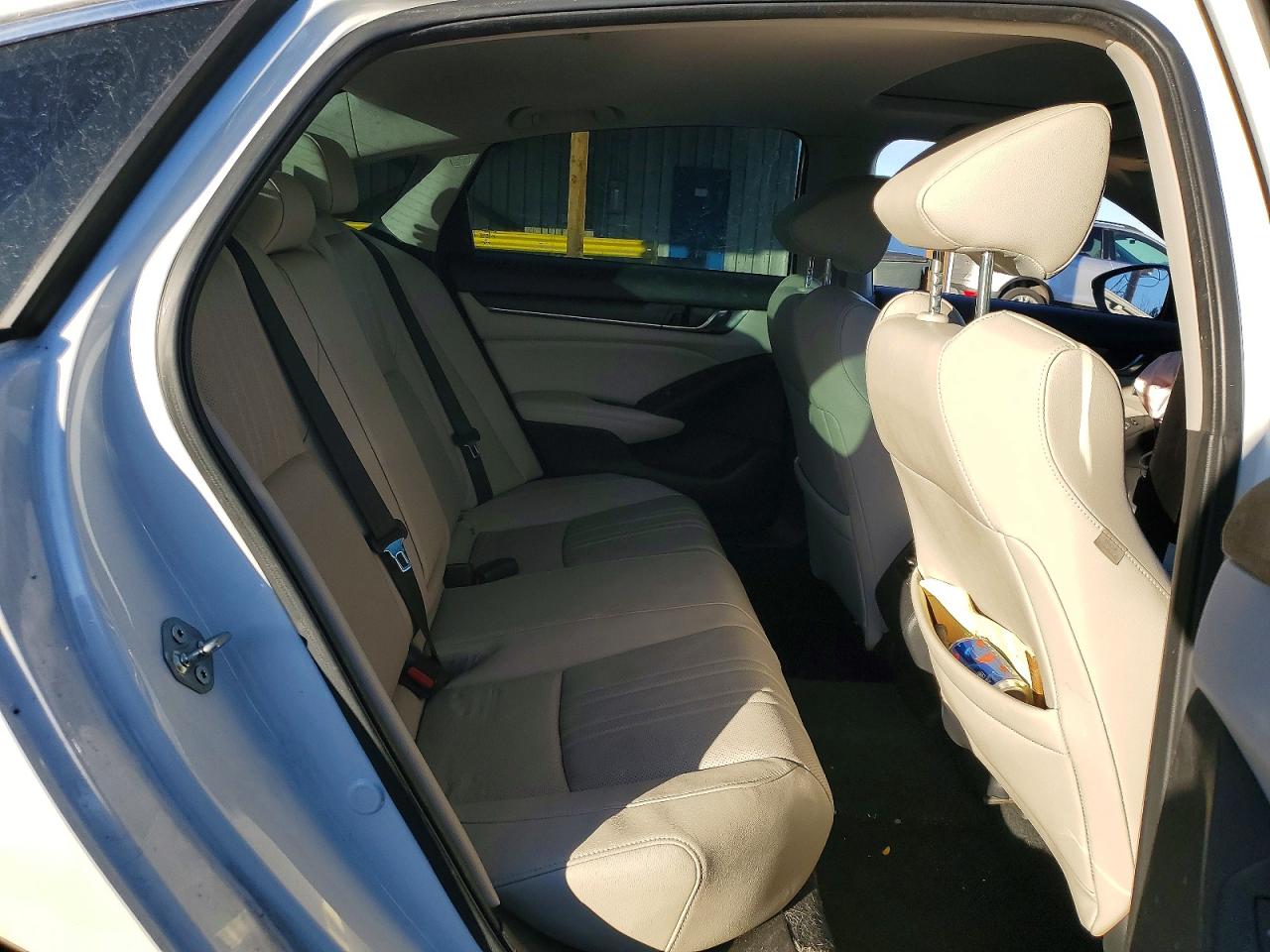 2020 HONDA ACCORD TOURING HYBRID photo 10