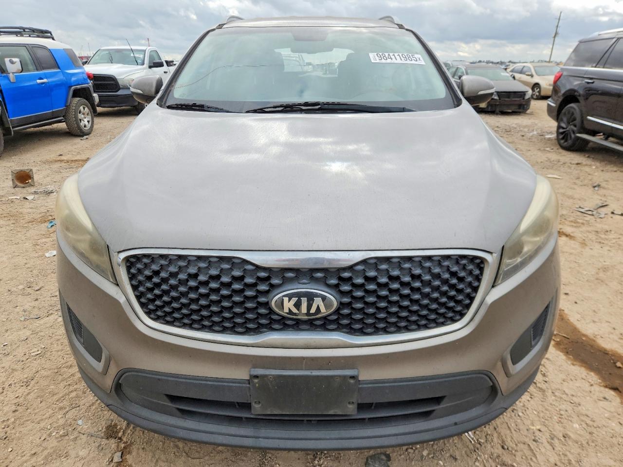 2016 KIA SORENTO LX photo 5
