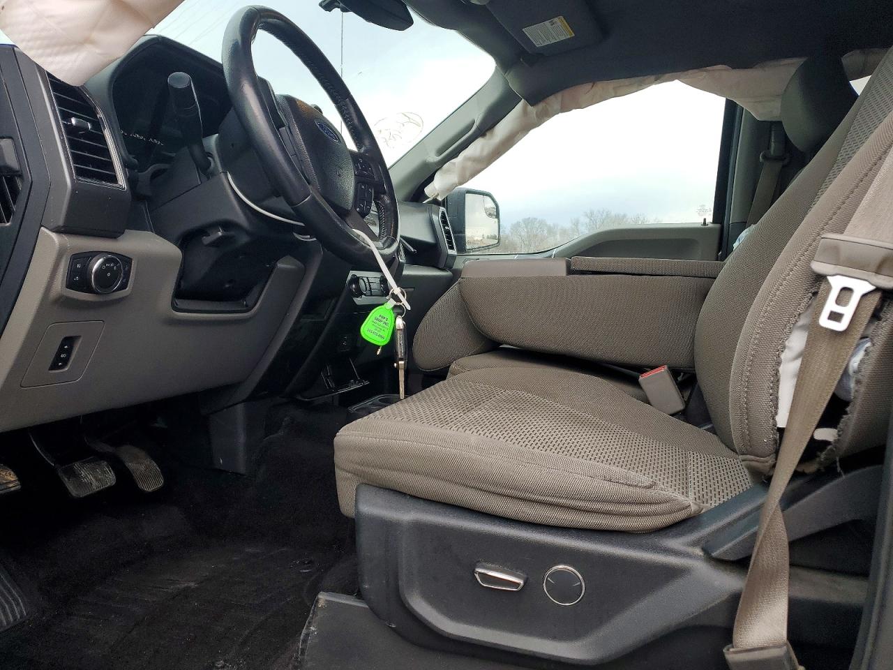 2017 FORD F150 SUPERCREW photo 19