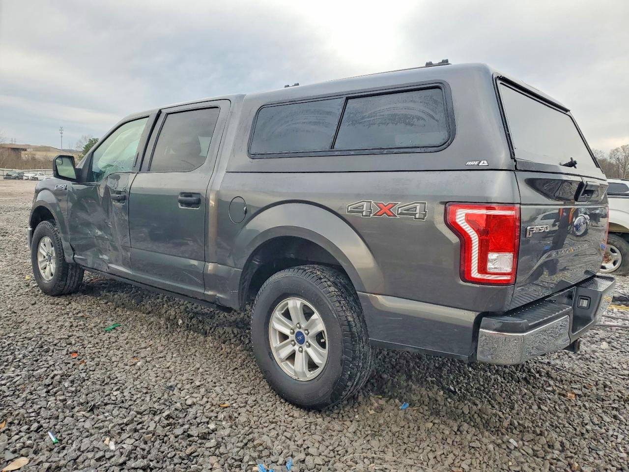 2017 FORD F150 SUPERCREW photo 4