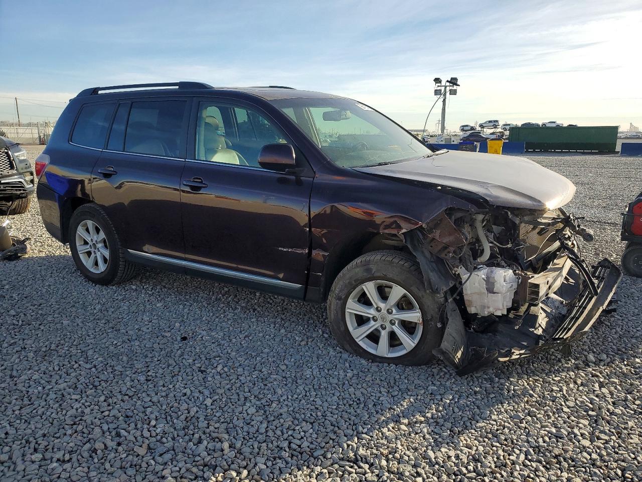 2012 TOYOTA HIGHLANDER BASE photo 4