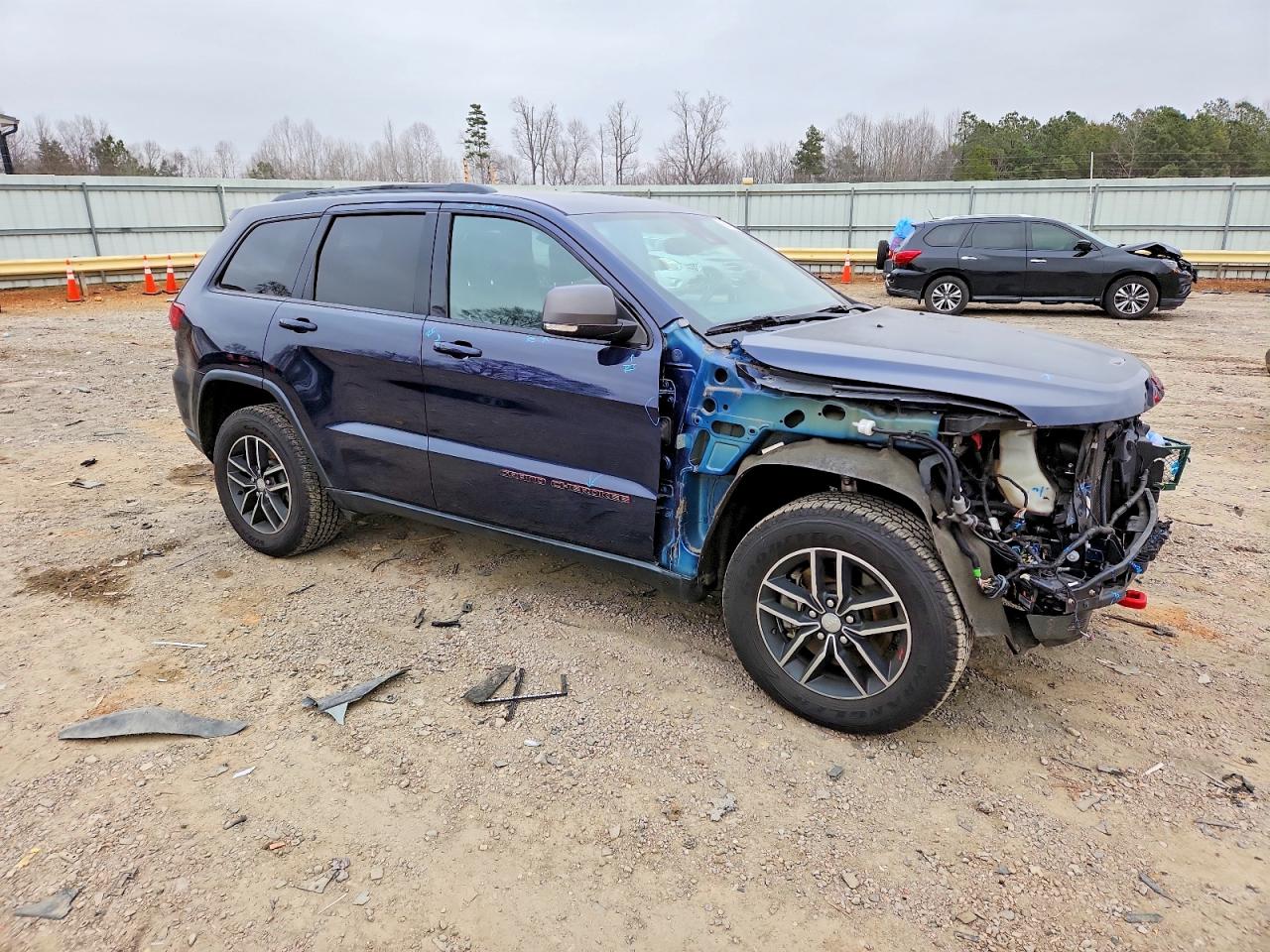 2018 JEEP GRAND CHEROKEE TRAILHAWK photo 4