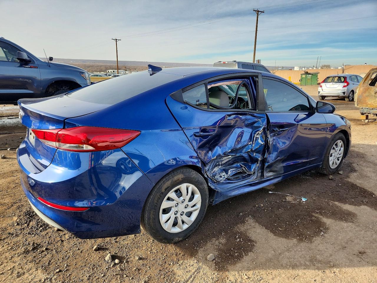 2017 HYUNDAI ELANTRA SE photo 3