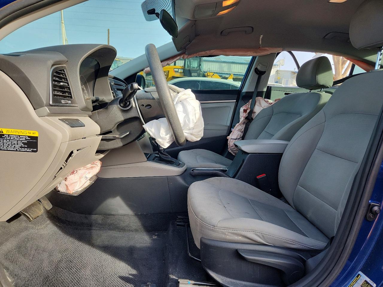 2017 HYUNDAI ELANTRA SE photo 7