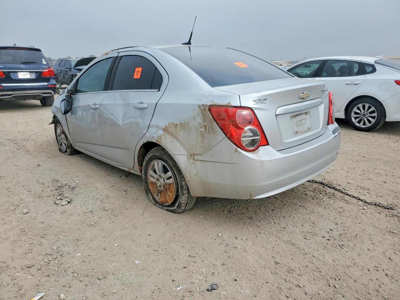 2014 CHEVROLET SONIC LT photo 2